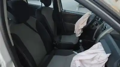 Vehicul casat dacia duster ambiance 4x4 al anului 2015 alimentat k9kr8