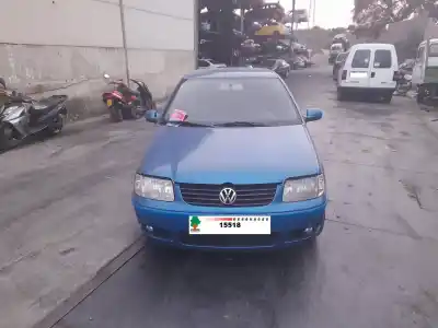 Vehículo de desguace VOLKSWAGEN POLO BERLINA (6N2) Trendline del año 1999 con motor AMF