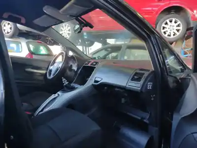 Veicolo di demolizione toyota auris luna dell'anno 2008 alimentato 1ad