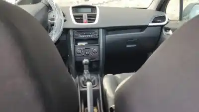 Verschrottungsfahrzeug peugeot 207 confort des jahres 2007 angetrieben kft