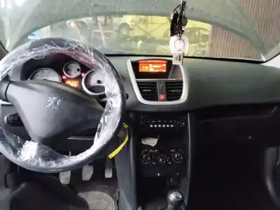 Verschrottungsfahrzeug peugeot 207 confort des jahres 2007 angetrieben kft