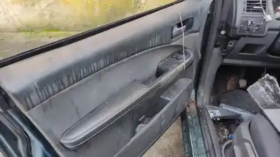 Здавання транспортного засобу ford c-max (cb3) ambiente року 2004 потужний g8da