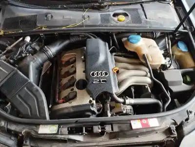 Veículo de Sucata audi a4 avant (8e) 2.0 20v cat (alt) do ano 2005 alimentado alt