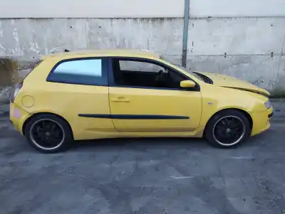 Здавання транспортного засобу fiat stilo (192) 1.9 jtd / 1.9 jtd 115 active року 2004 потужний 192a1000