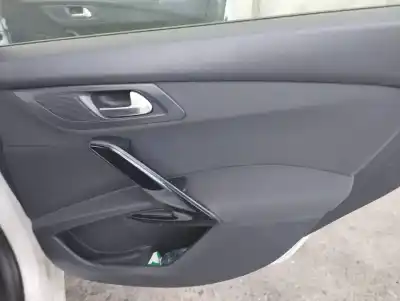 Sloopvoertuig peugeot 508 access van het jaar 2011 aangedreven 9hl o 9h05