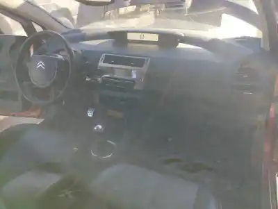 Scrapping Vehicle citroen c4 coupe vtr plus of the year 2005 powered rhr