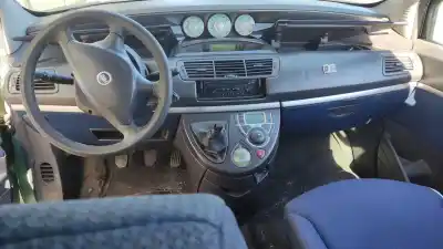 Veículo de Sucata fiat ulysse (179) 2.0 jtd dynamic do ano 2003 alimentado rhw