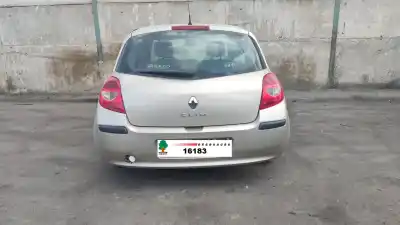 Veículo de Sucata renault clio iii exception do ano 2006 alimentado k9k766