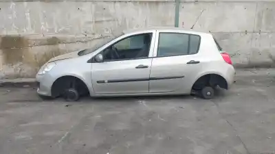 Veículo de Sucata renault clio iii exception do ano 2006 alimentado k9k766
