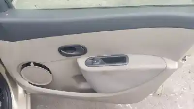 Veículo de Sucata renault clio iii exception do ano 2006 alimentado k9k766