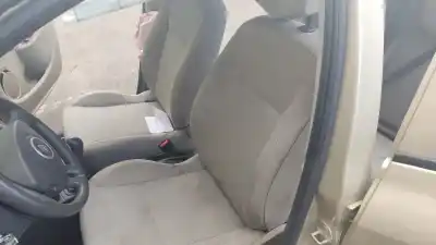 Veículo de Sucata renault clio iii exception do ano 2006 alimentado k9k766