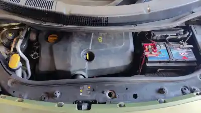 Veículo de Sucata renault scenic ii confort expression do ano 2007 alimentado k9k732