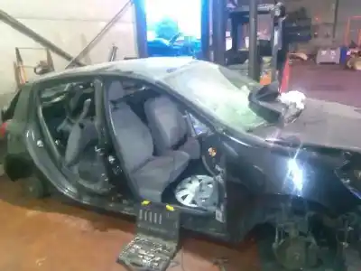 Veículo de Sucata renault clio iii 20 aniversario do ano 2007 alimentado k9k766