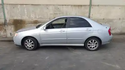 Veicolo di demolizione kia cerato 2.0 ex crdi familiar dell'anno 2006 alimentato d4ea