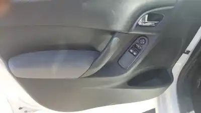 Veículo de Sucata citroen c3 business do ano 2011 alimentado 8hr