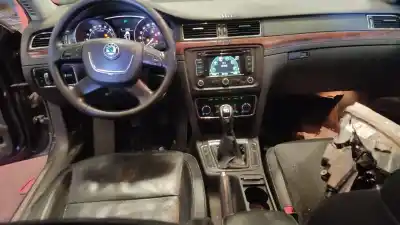 Veículo de Sucata skoda suberb (3t4) ambition do ano 2013 alimentado cffb