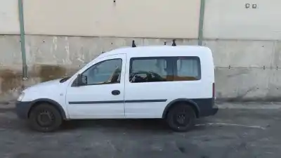 Veículo de Sucata opel combo familiar do ano 2007 alimentado z17dth