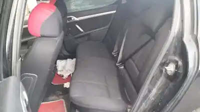 Sloopvoertuig peugeot 407 sw sr confort van het jaar 2008 aangedreven 9hz