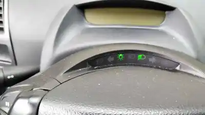 Veicolo di demolizione citroen c4 coupe lx dell'anno 2006 alimentato nfu(tu5jp4)