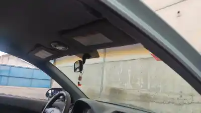 Veículo de Sucata daewoo lacetti se do ano 2004 alimentado 