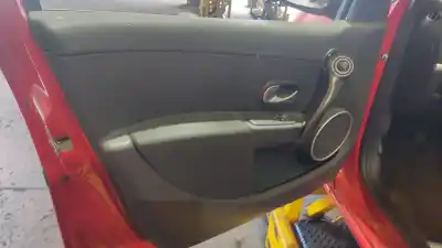 Veículo de Sucata renault clio iii confort dynamique do ano 2001 alimentado k9k766