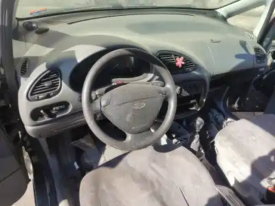 Veículo de Sucata ford galaxy (vx) clx do ano 1998 alimentado ahu