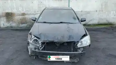 Veículo de Sucata TOYOTA COROLLA (E12) 2.0 D-4D Linea Luna Berlina do ano 2004 alimentado 1CDFTV