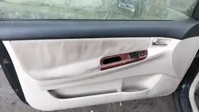 Veículo de Sucata toyota corolla (e12) 2.0 d-4d linea luna berlina do ano 2004 alimentado 1cdftv