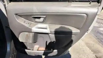 Veicolo di demolizione volvo xc90 d5 kinetic dell'anno 2004 alimentato d5244t