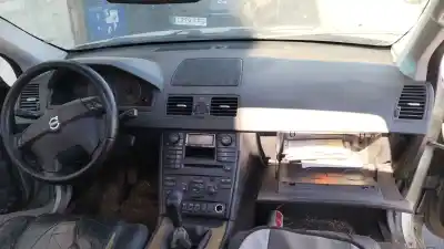 Veicolo di demolizione volvo xc90 d5 kinetic dell'anno 2004 alimentato d5244t