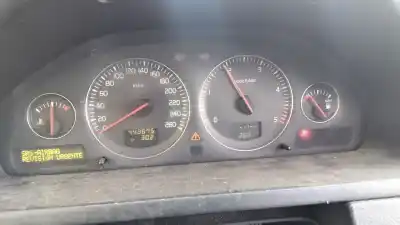 Veicolo di demolizione volvo xc90 d5 kinetic dell'anno 2004 alimentato d5244t