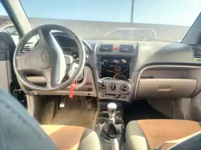 Veicolo di demolizione kia picanto 1.1 cat dell'anno 2006 alimentato g4hg