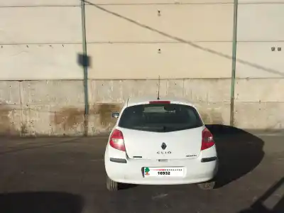 Scrapping Vehicle renault clio iii pack authentique of the year 2007 powered k9k768