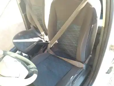 Scrapping Vehicle renault clio iii pack authentique of the year 2007 powered k9k768