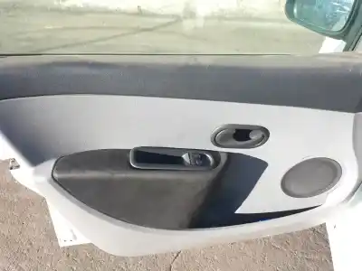 Scrapping Vehicle renault clio iii pack authentique of the year 2007 powered k9k768