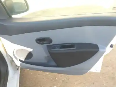 Scrapping Vehicle renault clio iii pack authentique of the year 2007 powered k9k768