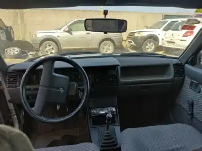 Здавання транспортного засобу renault 11 renault 11 gtl 1.4 року 1987 потужний 