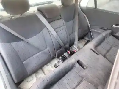 Здавання транспортного засобу renault laguna ii (bg0) authentique року 2006 потужний f9q d6