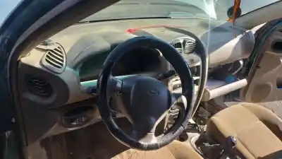 Veículo de Sucata hyundai santa fe (sm) 2.0 gls crdi do ano 2001 alimentado d4ea