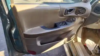 Veículo de Sucata hyundai santa fe (sm) 2.0 gls crdi do ano 2001 alimentado d4ea