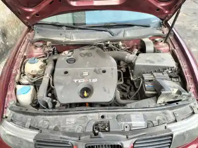 Veículo de Sucata seat toledo (1m2) select do ano 1999 alimentado 