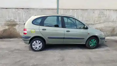 Scrapping Vehicle renault scenic (ja..) 1.9 dti diesel 80 cv / 59 kw of the year 2002 powered f9q744