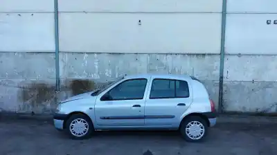 Scrapping Vehicle renault clio ii fase i (b/cbo) 1.2 of the year 2001 powered d7f710