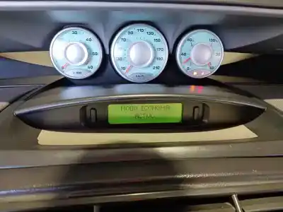 Veículo de Sucata fiat ulysse (179) 2.0 16v jtd cat do ano 2004 alimentado 