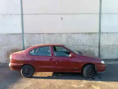 Scrapping Vehicle renault megane i berlina hatchback (ba0) 1.9 diesel of the year 1997 powered f8q
