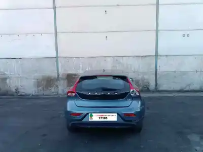 Scrapping Vehicle volvo v40 r-design of the year 2013 powered d4162t