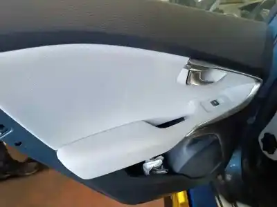 Scrapping Vehicle volvo v40 r-design of the year 2013 powered d4162t