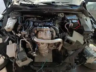 Scrapping Vehicle volvo v40 r-design of the year 2013 powered d4162t