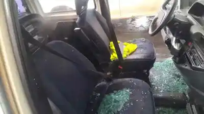 Здавання транспортного засобу peugeot expert combi standard року 1998 потужний dhx Здавання транспортного засобу peugeot expert combi standard року 1998 потужний dhx