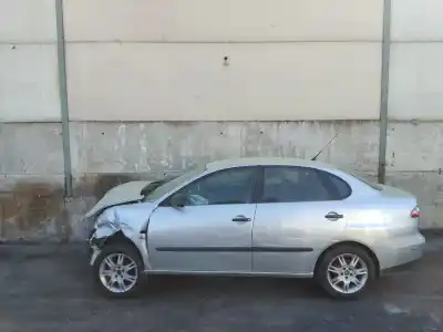 Veicolo di demolizione seat                                               cordoba berlina (6l2)                                                                                                                                                                                                                                      cordoba                                                                                                                                                                                                                                                    dell'anno 2002 alimentato 